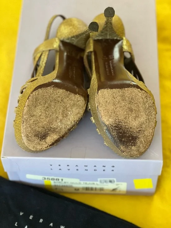 Vera Wang Lavender Label Metallic Gold Woven Platform Sandals - Picture 2 of 3